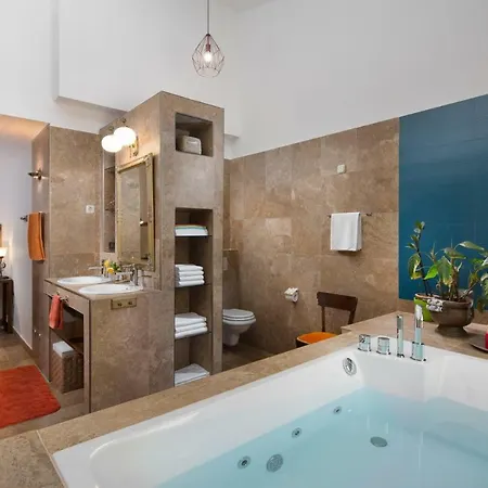 Sleeps 10 Pool Air Con Wifi Villa Plano